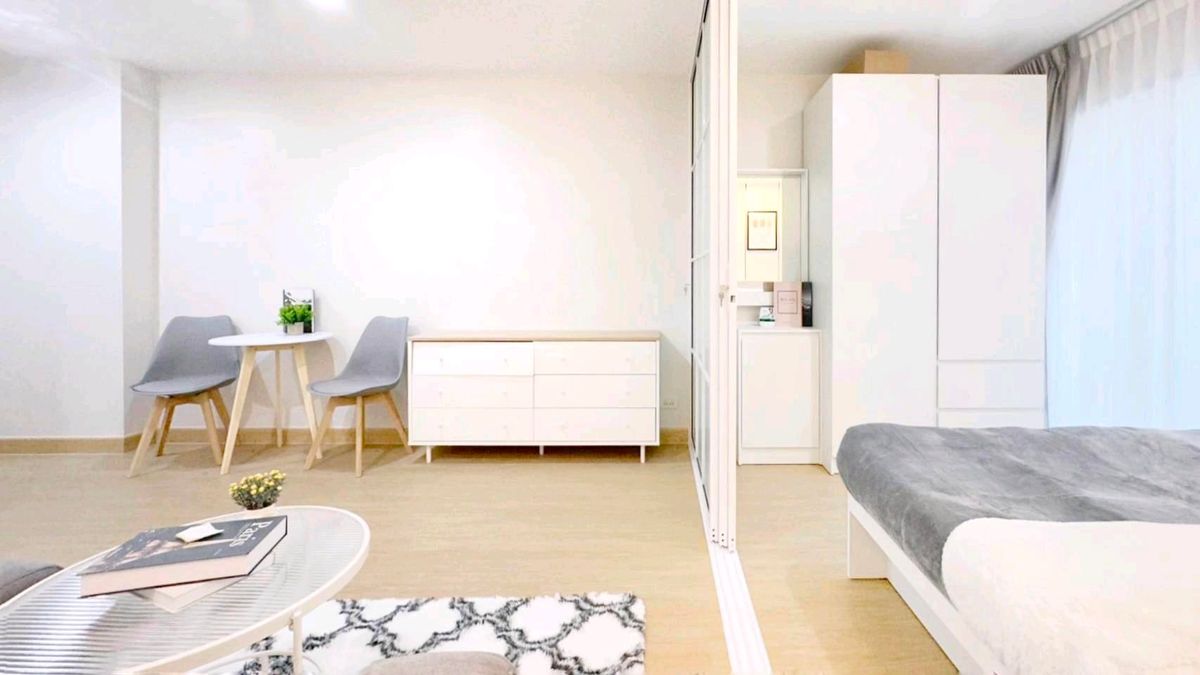 ขายคอนโดบางนา แบริ่ง ลาซาล : 👉ของมันต้องมี! คอนโดพร้อมอยู่ ห้องครัวแยก ระเบียงกว้าง ราคาเบา ผ่อนถูกกว่าเช่า!  ✨️Regent Home 7/2 Bangna (รีเจ้นท์ โฮม 7/2 บางนา)✨️