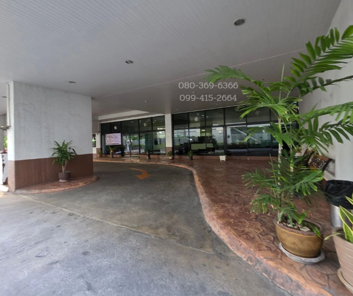 ขายคอนโดสุขุมวิท อโศก ทองหล่อ : ขาย  “Duplex Penthouse ชั้นบนสุด ใจกลางสุขุมวิท  กว้างขวางเหมือนอยู่บ้าน แต่ได้โลเคชั่นสุดปังกลางเมือง! ” 