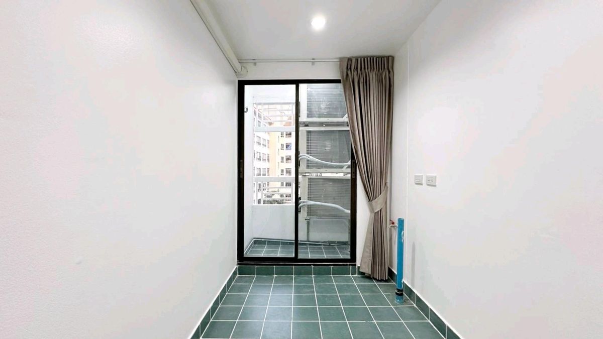 ขายคอนโดสาทร นราธิวาส : 🚶‍♀️ ตื่นสายก็ยังทันออฟฟิศ! ห้องใหญ่ 2 นอน ใจกลางสาทร ห้องกว้างขวาง สบาย ฟังก์ชันเป็นสัดส่วน 💎 ลุมพินี เพลส สวนพลู–สาทร (Lumpini Place Suanplu–Sathorn)