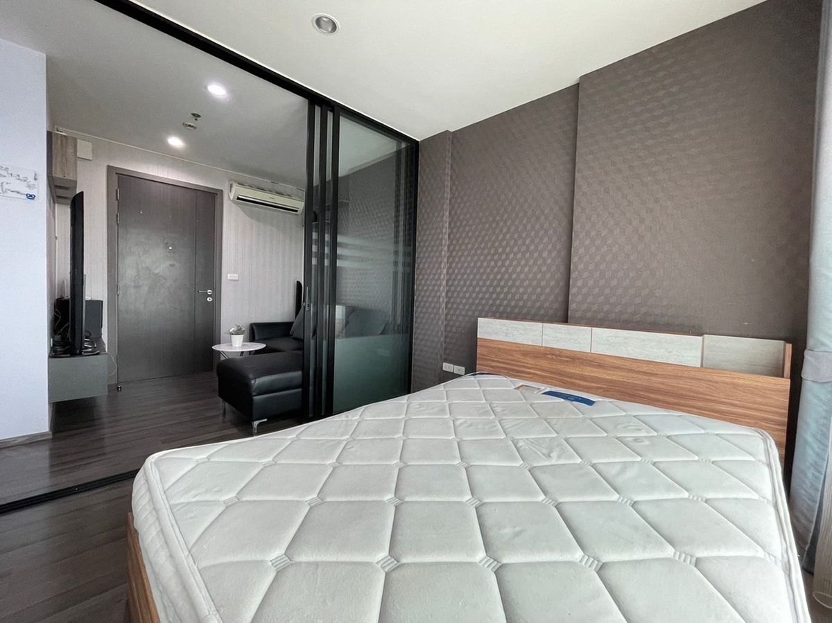 ให้เช่าคอนโดอ่อนนุช อุดมสุข : ให้เช่า The Base Park West ชั้น30 วิวเมือง ห้องขนาด 26 ตร.ม. เครื่องใช้ไฟฟ้าและเฟอร์ครบ ใกล้บีทีเอสอ่อนนุช,Habito mall พร้อมเข้าอยู่  ราคา 13,000 บาท 