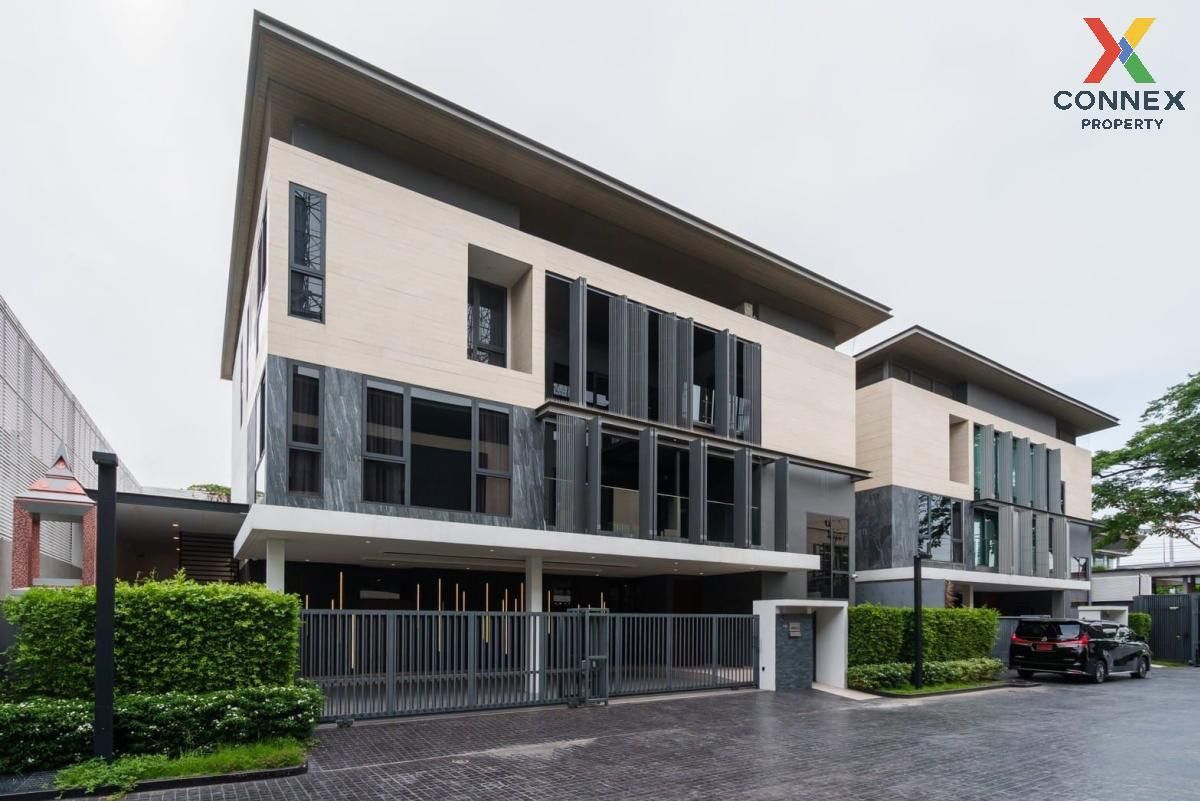 For SaleHousePattanakan, Srinakarin : Urgent Sale! Luxury 3-Storey Detached House at The Urban Reserve Rama 9 – Motorway
