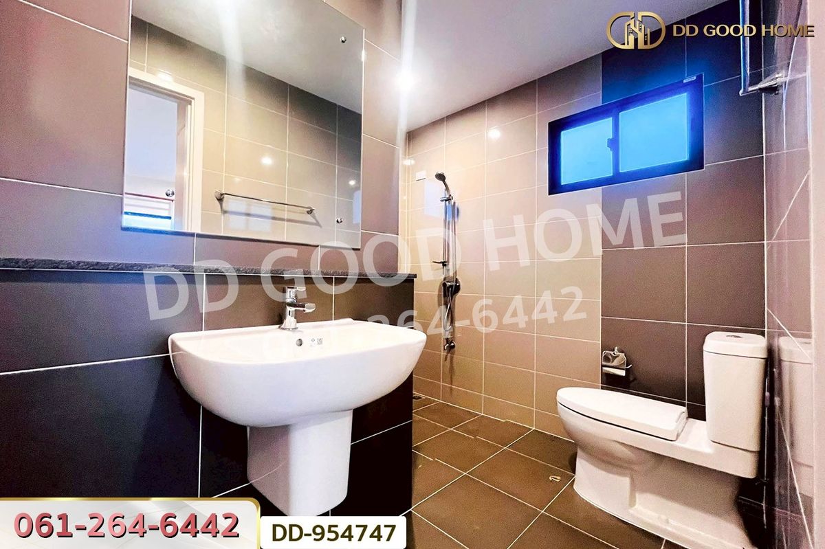 For SaleHousePathum Thani,Rangsit, Thammasat : DD-954747 Passorn Donmuang-Dhupatemee Semi-Detached House, Lam Luk Ka, near Boriboon Silp Rangsit School