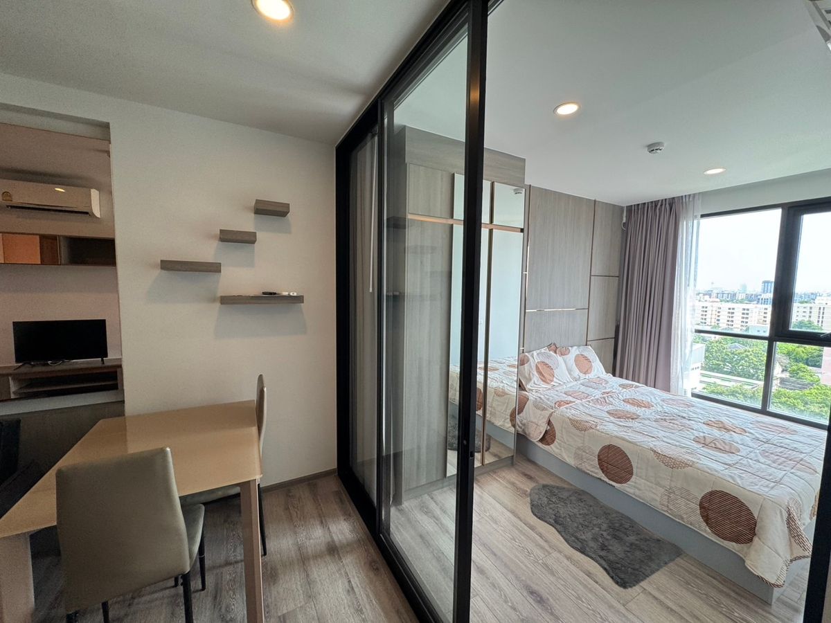 For RentCondoBangna, Bearing, Lasalle : 🌍 Rent a condo in Samut Prakan! Good quality at an affordable price Complete electrical appliances ready Ready to enter this 25 Aug 68 / Near BTS Bearing 500 meters / If interested, book immediately