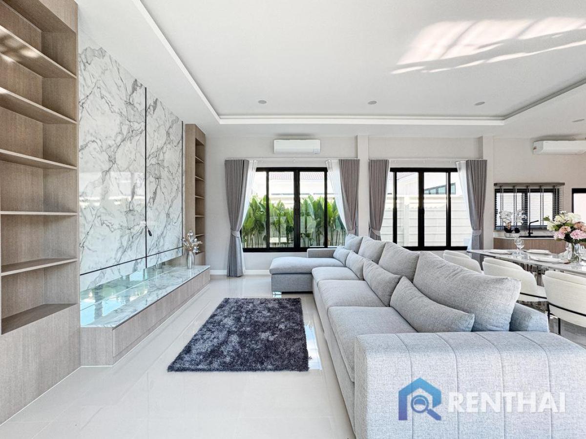 ขายบ้านพัทยา บางแสน ชลบุรี สัตหีบ : วิลล่าสระว่ายน้ำ 3 ห้องนอน 4 ห้องน้ำ พร้อมสระว่ายน้ำในพัทยา