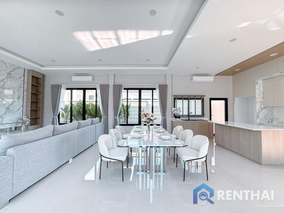 ขายบ้านพัทยา บางแสน ชลบุรี สัตหีบ : วิลล่าสระว่ายน้ำ 3 ห้องนอน 4 ห้องน้ำ พร้อมสระว่ายน้ำในพัทยา