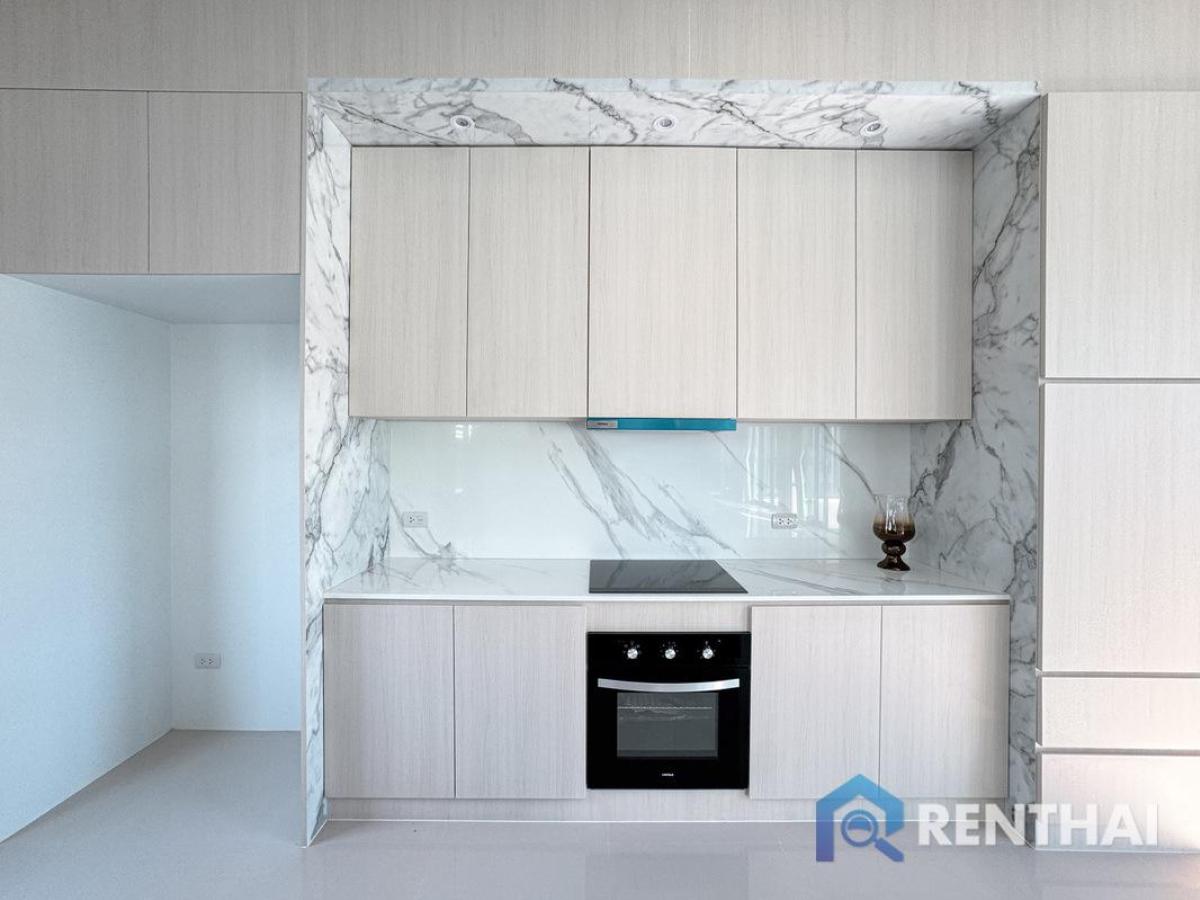 ขายบ้านพัทยา บางแสน ชลบุรี สัตหีบ : วิลล่าสระว่ายน้ำ 3 ห้องนอน 4 ห้องน้ำ พร้อมสระว่ายน้ำในพัทยา