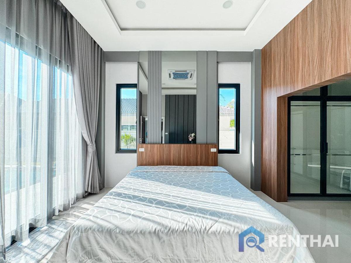 ขายบ้านพัทยา บางแสน ชลบุรี สัตหีบ : วิลล่าสระว่ายน้ำ 3 ห้องนอน 4 ห้องน้ำ พร้อมสระว่ายน้ำในพัทยา