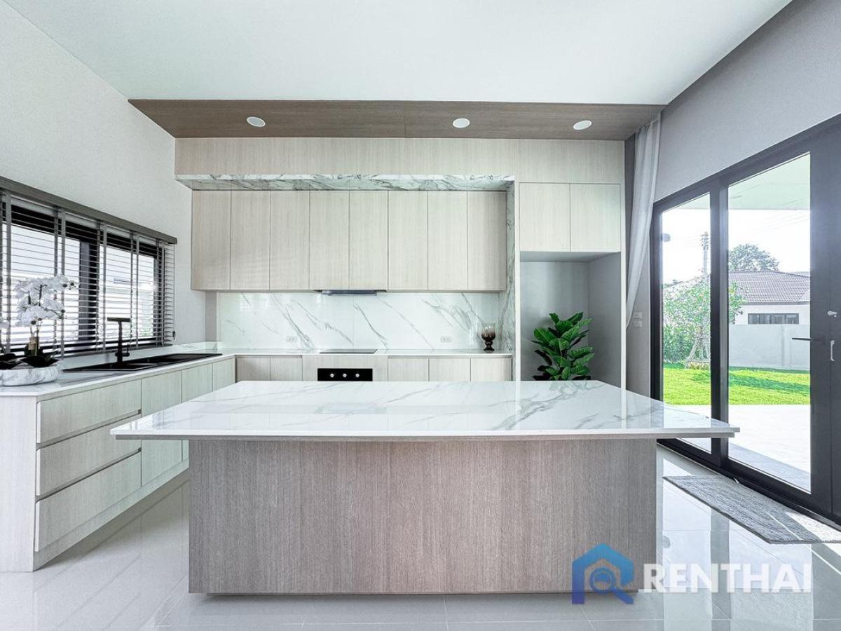 For SaleHousePattaya, Bangsaen, Chonburi : Don’t Miss Out! Best Price 3 Bed 2 bath Single House in Pattaya