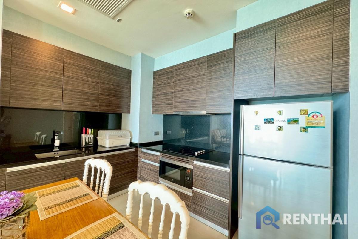 ขายคอนโดพัทยา บางแสน ชลบุรี สัตหีบ : ขายคอนโด  Reflection Jomtien คอนโดหรู ติดหาดจอมเทียน 2 ห้องนอน 103 ตร.ม. วิวทะเลบนชั้น 40 วิวสวยมาก