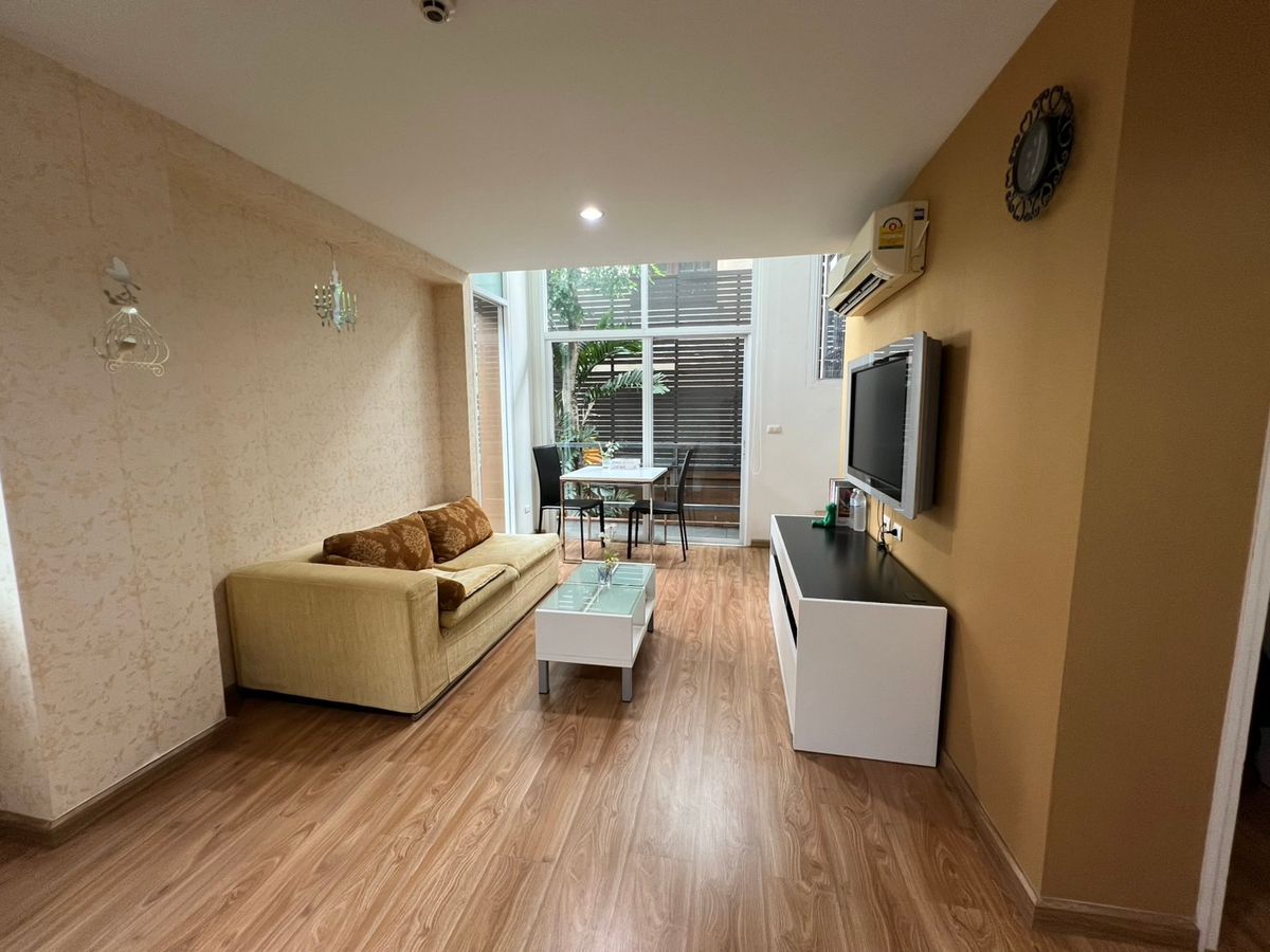 CondoRattanathibet, Sanambinna : Moon Loft, condominium, corner room, ready