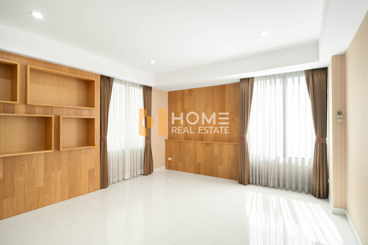 ขายบ้านลาดกระบัง สุวรรณภูมิ : บ้านหลังใหญ่ พื้นที่ใช้สอยจุใจ ✨ บ้านเดี่ยว เนอวานา บียอนด์ ศรีนครินทร์ / 4 ห้องนอน (ขาย), Nirvana Beyond Srinakarin / Detached House 4 Bedrooms (FOR SALE) FON141