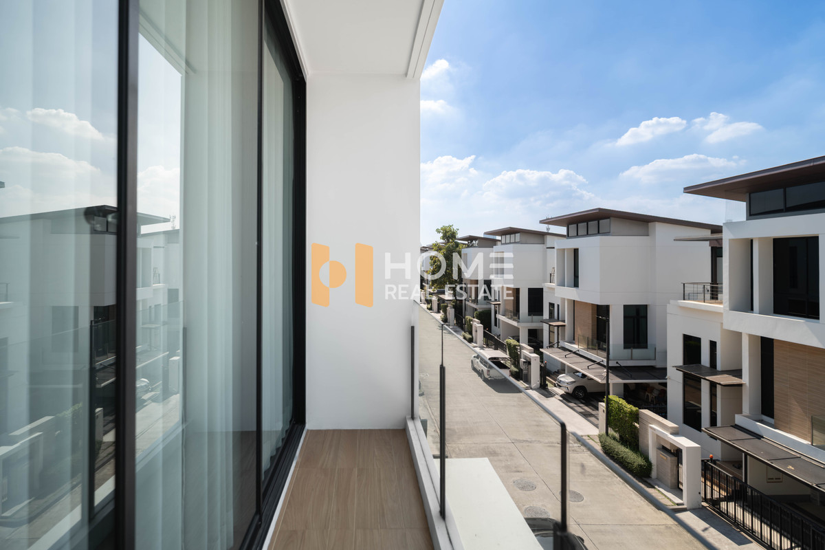 ขายบ้านลาดกระบัง สุวรรณภูมิ : บ้านหลังใหญ่ พื้นที่ใช้สอยจุใจ ✨ บ้านเดี่ยว เนอวานา บียอนด์ ศรีนครินทร์ / 4 ห้องนอน (ขาย), Nirvana Beyond Srinakarin / Detached House 4 Bedrooms (FOR SALE) FON141