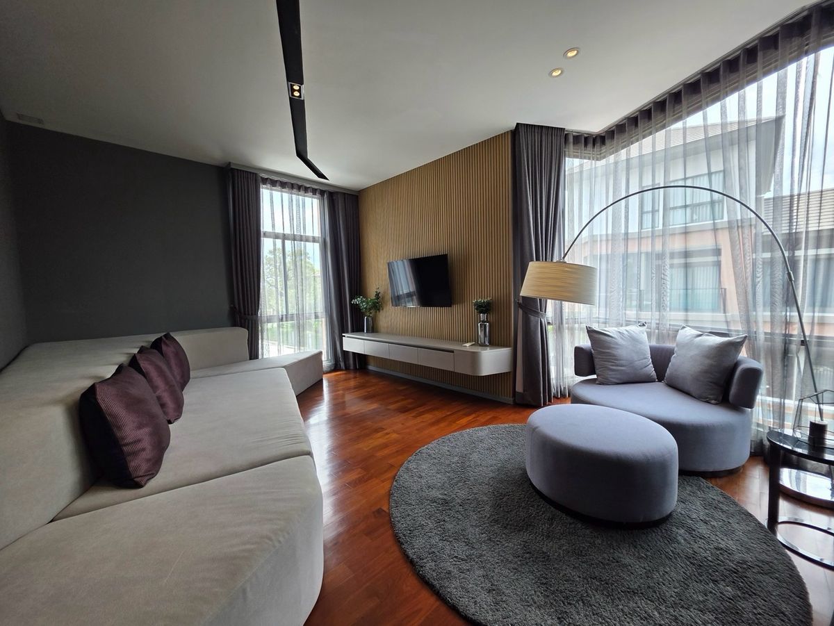 HousePattanakan, Srinakarin : For sale / #for rent — Grand Bangkok Boulevard Rama 9 Flagship Residence, the most potential location on Krungthep Kreetha Road — only 50 meters from Wellington College Bangkok.