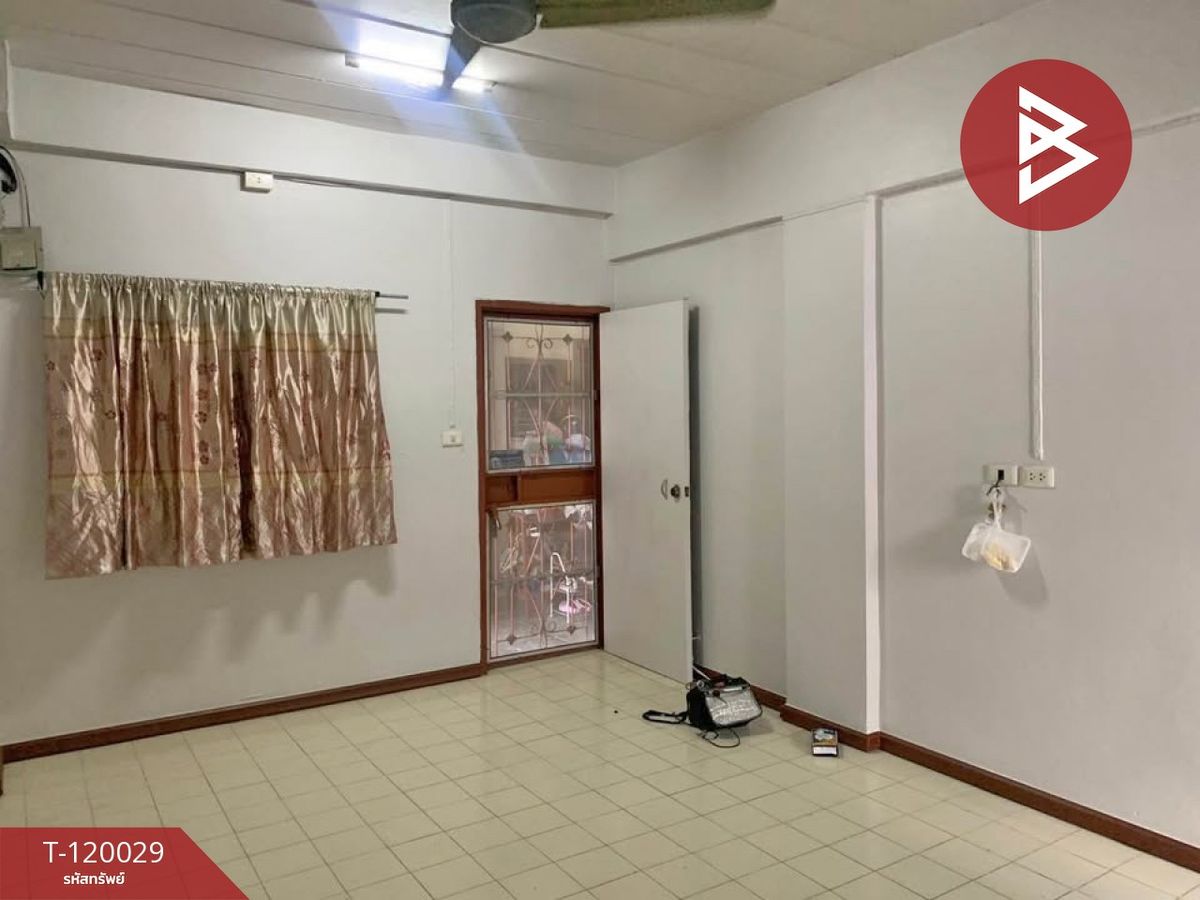 For SaleCondoSamut Prakan,Samrong : Selling apartments.