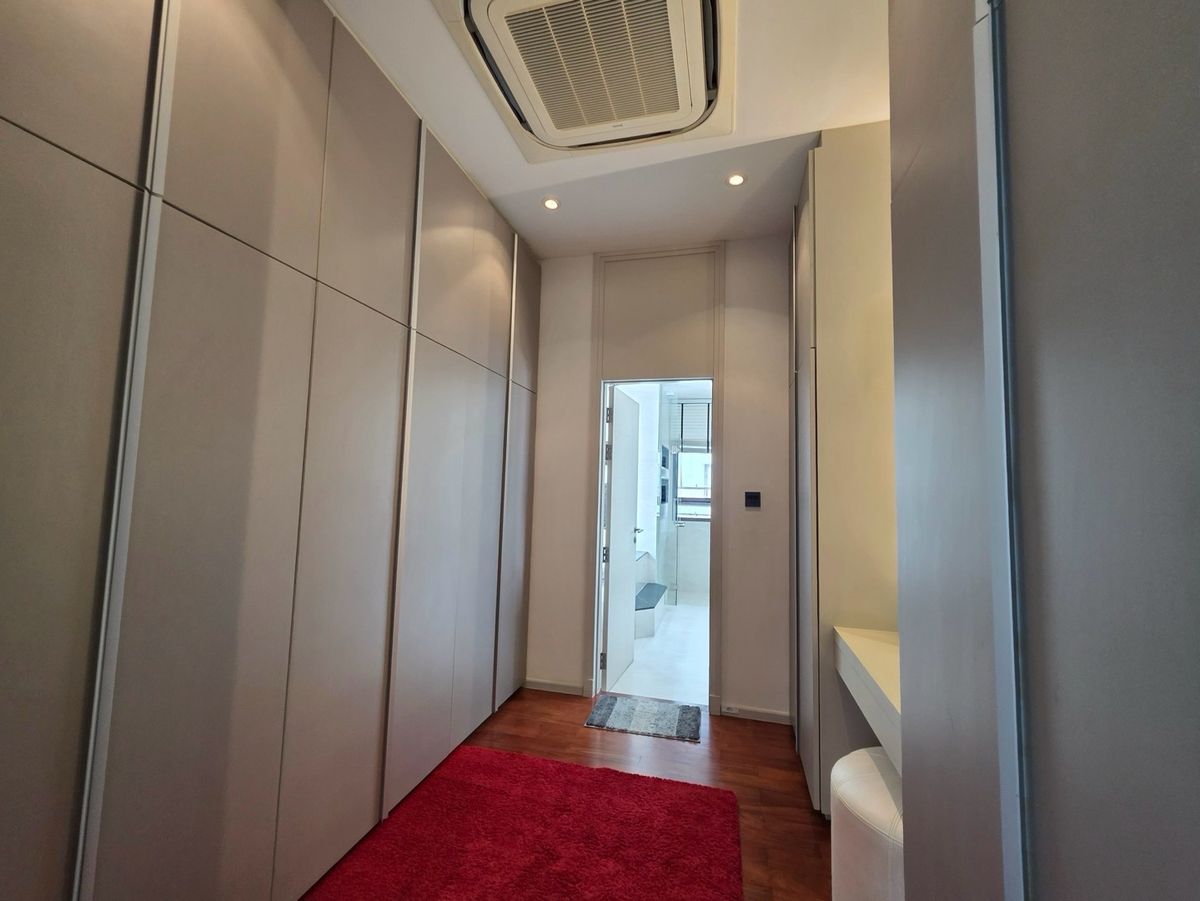 HousePattanakan, Srinakarin : For sale / #for rent — Grand Bangkok Boulevard Rama 9 Flagship Residence, the most potential location on Krungthep Kreetha Road — only 50 meters from Wellington College Bangkok.