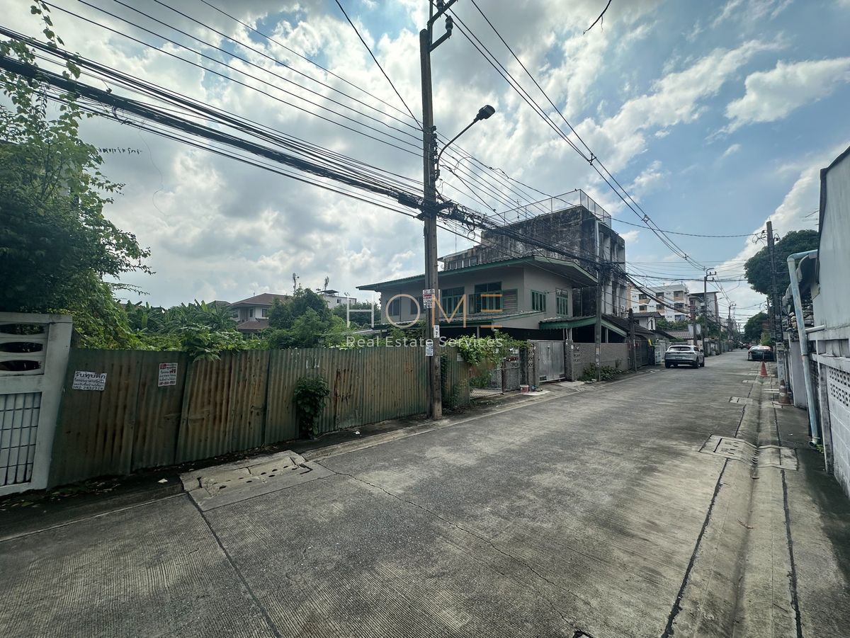 ขายที่ดินบางซื่อ วงศ์สว่าง เตาปูน : ที่ดิน ซอยคลังมนตรี / 185 ตารางวา (ขาย), Land Soi Khlangmontri / 185 Square Wa (FOR SALE) GAMET671