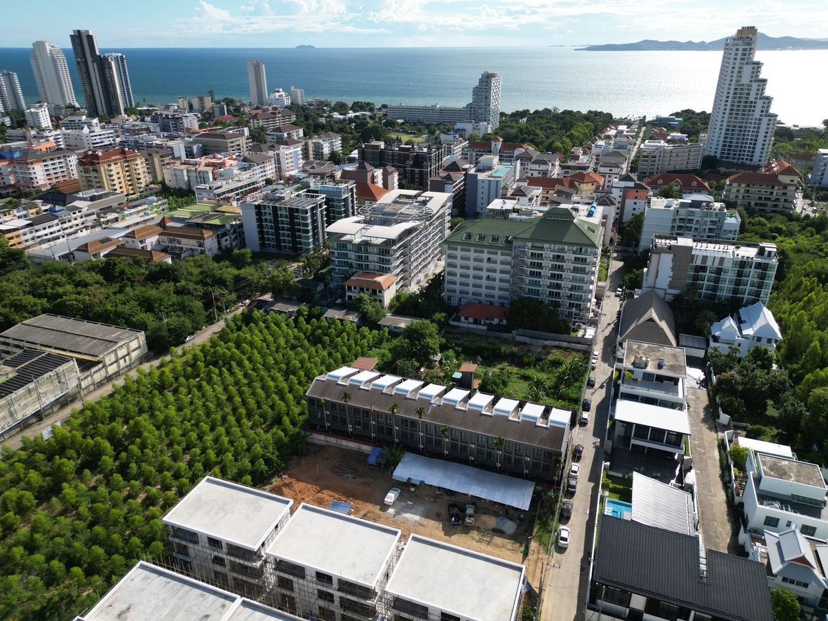 For SaleLandPattaya, Bangsaen, Chonburi : 1 rai of land, Soi Khao Phra Palace 2, near the sea, Pattaya / (Sell), Land 1 Rai Soi Khao Phra Tamnak 2 Near Pattaya Beach / (For Sale) MN060