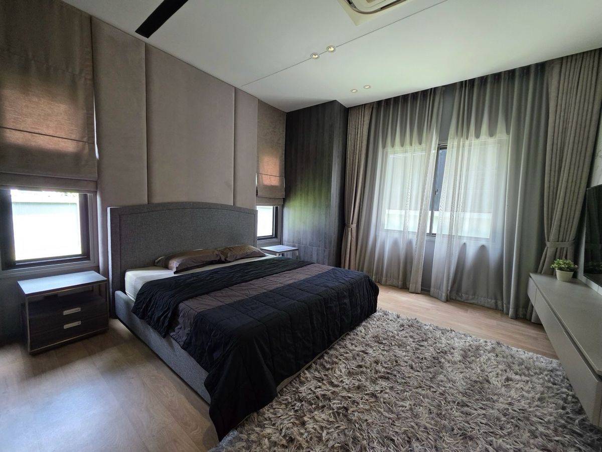 HousePattanakan, Srinakarin : For sale / #for rent — Grand Bangkok Boulevard Rama 9 Flagship Residence, the most potential location on Krungthep Kreetha Road — only 50 meters from Wellington College Bangkok.