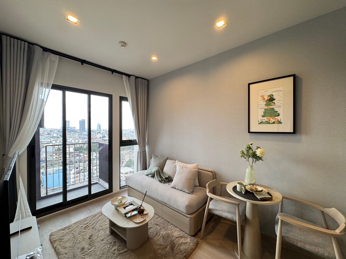 For RentCondoWongwianyai, Charoennakor : 1 Bedroom for Reeference Wongwianyai