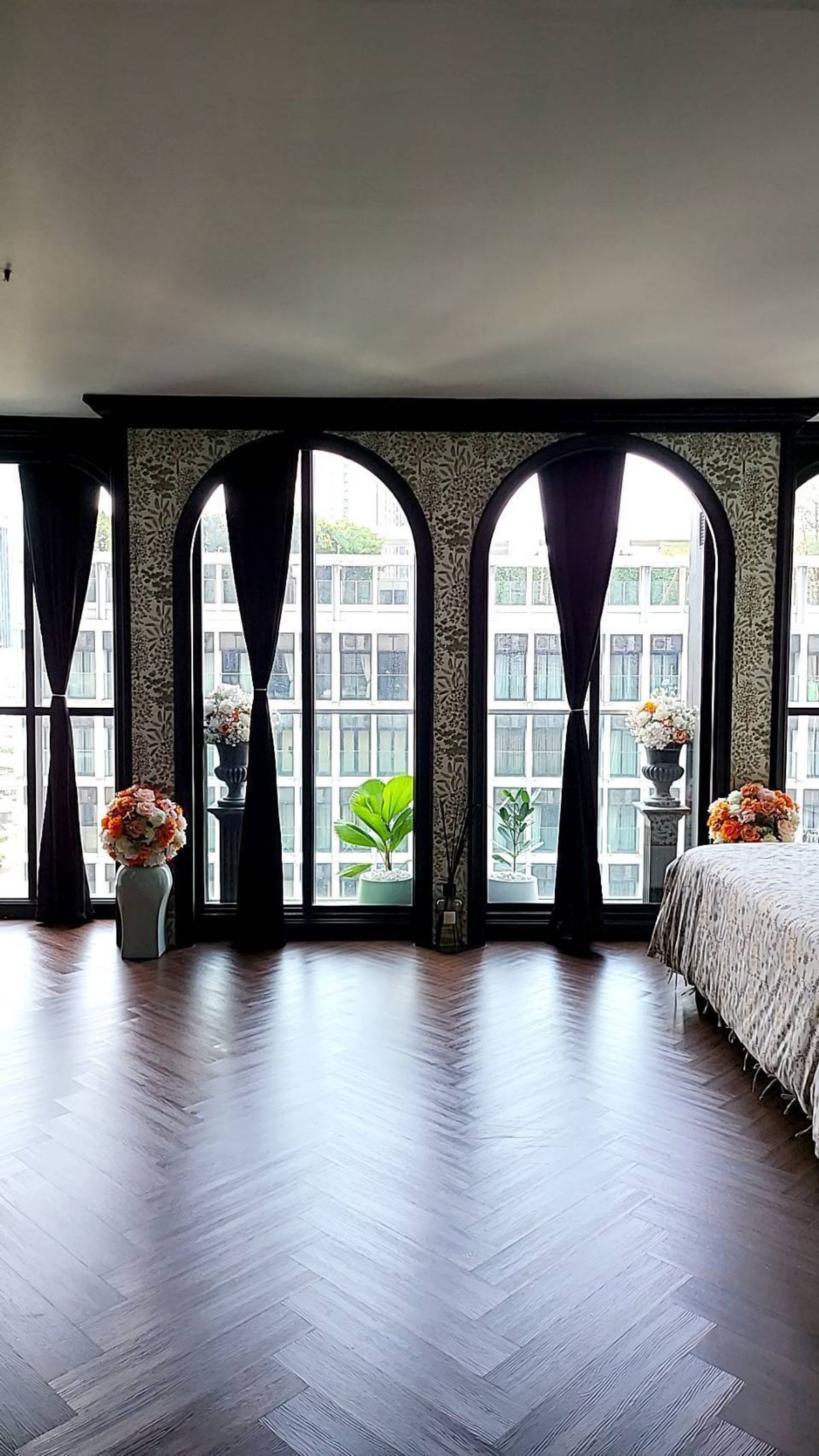 ให้เช่าคอนโดวิทยุ ชิดลม หลังสวน : (for rent) Noble Ploenchit ติดรถไฟฟ้า BTS เพลินจิต