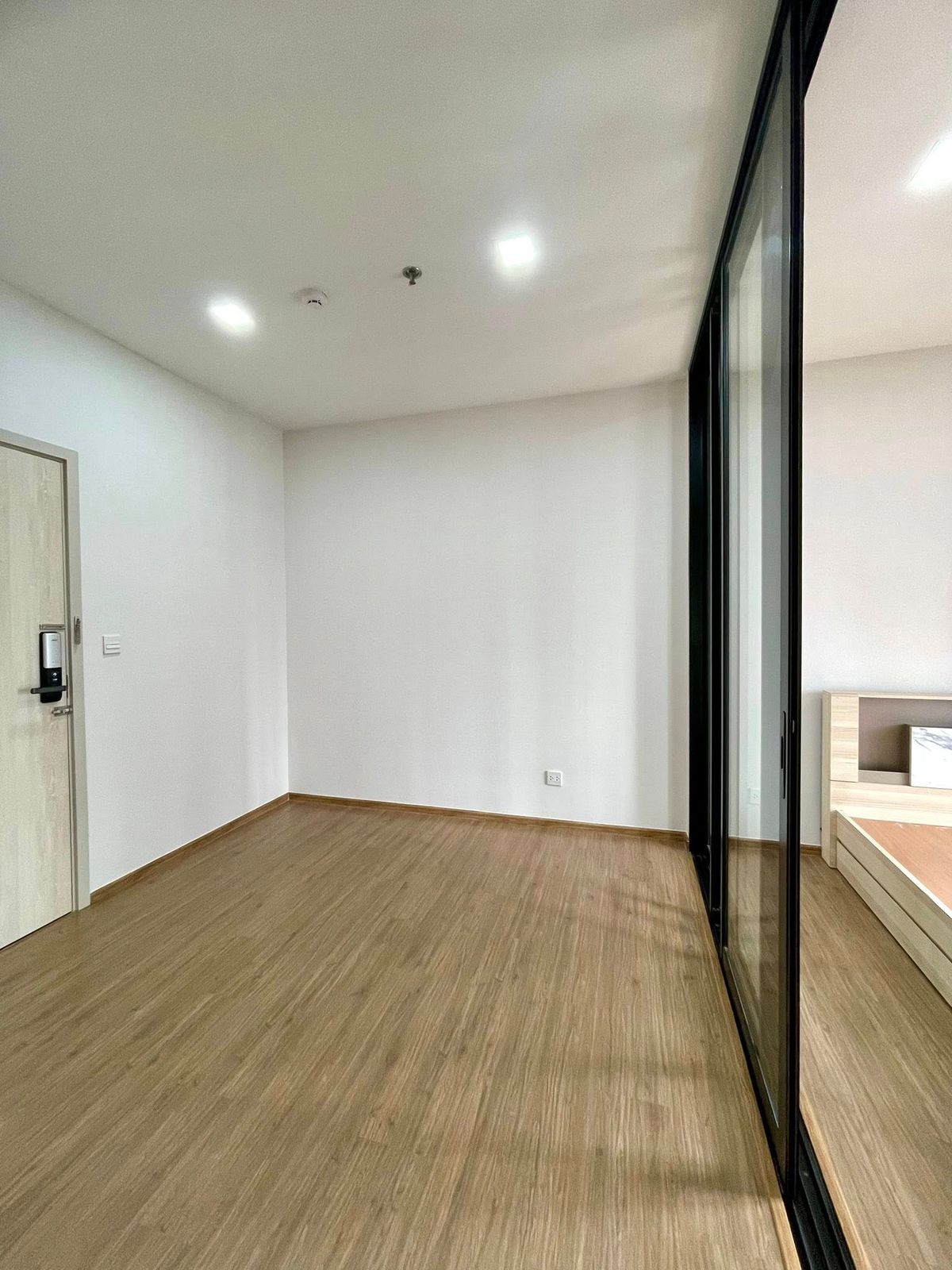 ขายคอนโดรามคำแหง หัวหมาก : ห้องสวยทำเลดี ราคาดี!!⭐Metris พระราม9-รามคำแหง