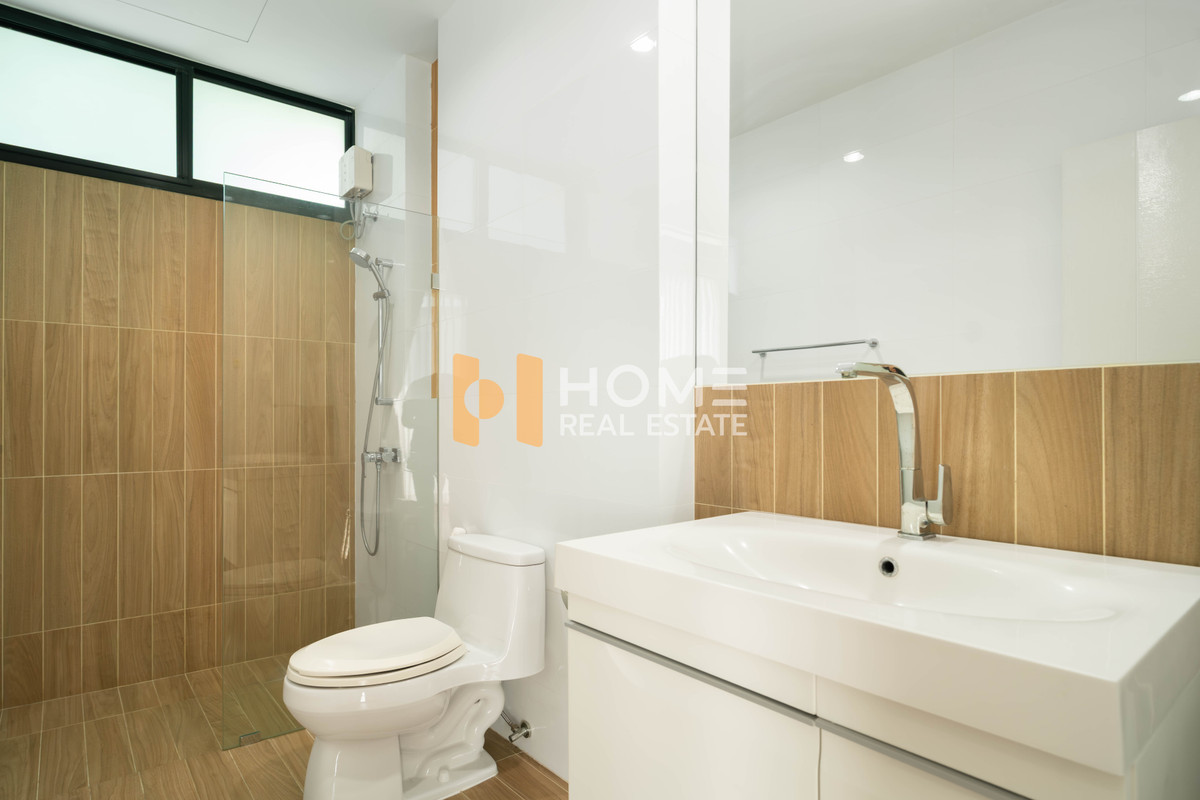 ขายบ้านลาดกระบัง สุวรรณภูมิ : บ้านหลังใหญ่ พื้นที่ใช้สอยจุใจ ✨ บ้านเดี่ยว เนอวานา บียอนด์ ศรีนครินทร์ / 4 ห้องนอน (ขาย), Nirvana Beyond Srinakarin / Detached House 4 Bedrooms (FOR SALE) FON141