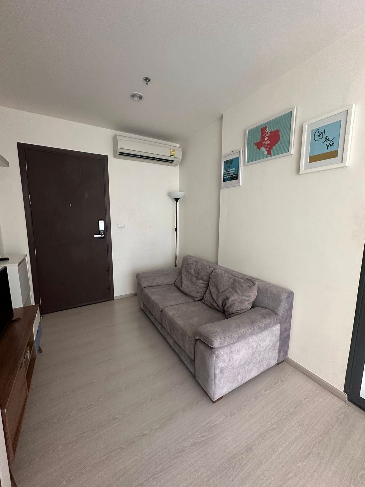 For RentCondoRama9, Petchburi, RCA : Rent Rhythm Asoke