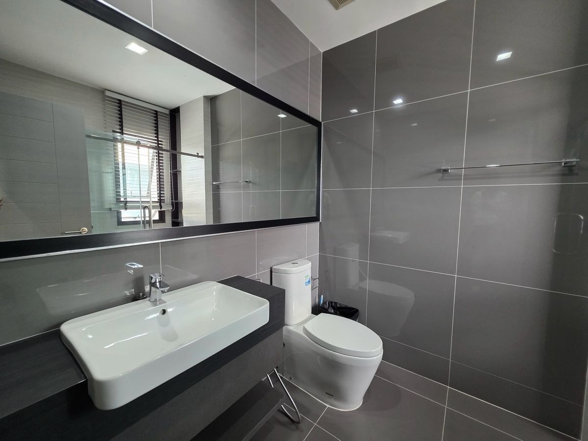 HousePattanakan, Srinakarin : For sale / #for rent — Grand Bangkok Boulevard Rama 9 Flagship Residence, the most potential location on Krungthep Kreetha Road — only 50 meters from Wellington College Bangkok.