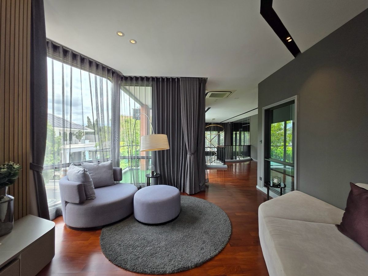 HousePattanakan, Srinakarin : For sale / #for rent — Grand Bangkok Boulevard Rama 9 Flagship Residence, the most potential location on Krungthep Kreetha Road — only 50 meters from Wellington College Bangkok.
