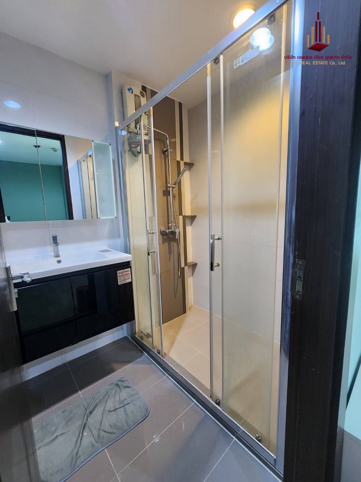 ให้เช่าคอนโดรัชดา ห้วยขวาง : ✨ For Rent: Rhythm Ratchada Condo ✨ 💰 Only 15,000 THB/month