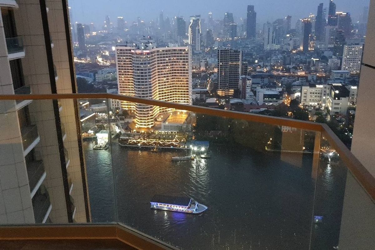 CondoWongwianyai, Charoennakor : 🔥 For Sale - Rent !!🔥 Code C20221205345..........Magnolias Waterfront Residences Iconsiam, 1 bedroom, 1 bathroom, high floor 28++, City View / River View, furnished, ready to move in, Special Deal!!📣📣