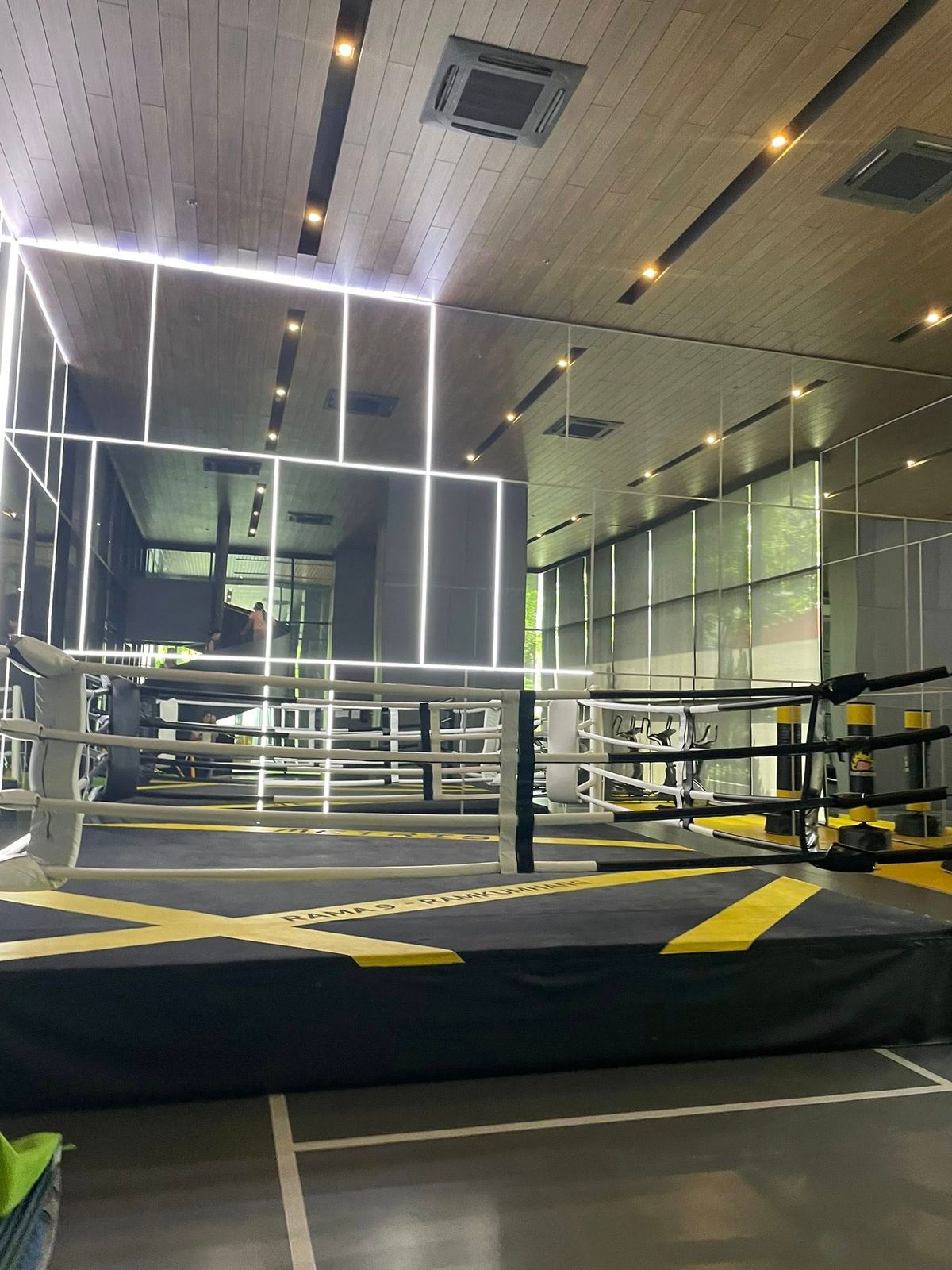 ขายคอนโดรามคำแหง หัวหมาก : ห้องสวยทำเลดี ราคาดี!!⭐Metris พระราม9-รามคำแหง