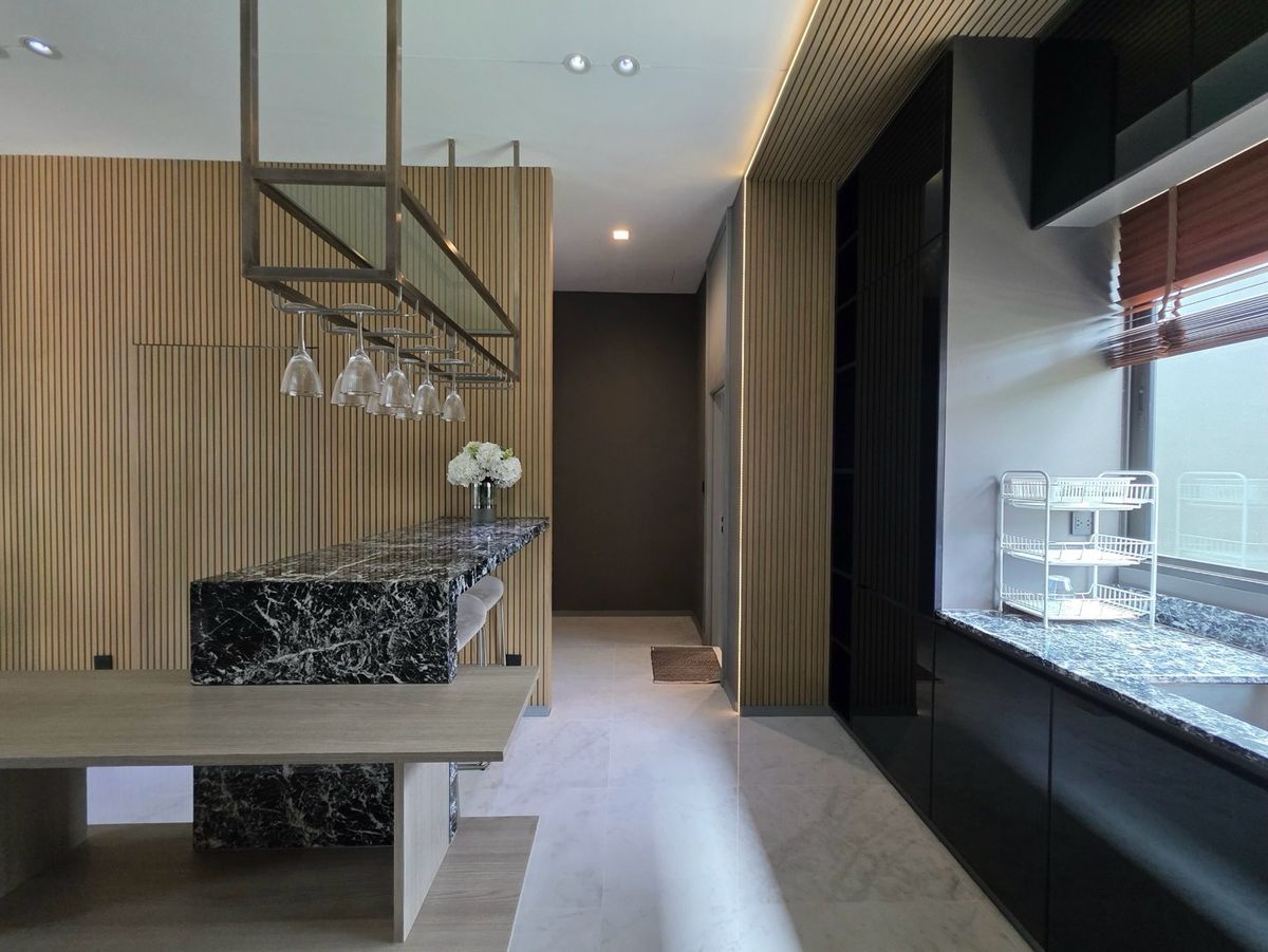 HousePattanakan, Srinakarin : For sale / #for rent — Grand Bangkok Boulevard Rama 9 Flagship Residence, the most potential location on Krungthep Kreetha Road — only 50 meters from Wellington College Bangkok.