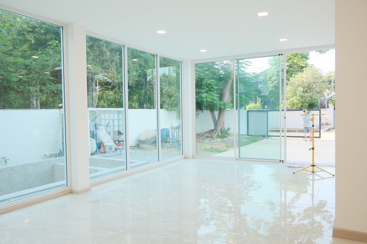 ขายปทุมธานี รังสิต ธรรมศาสตร์ : ขายหมู่บ้านเมืองเอก บ้านเดี่ยวพูลวิลล่า 105 ตรว. ในโครงการเมืองเอก มหาวิทยาลัยรังสิต ปลูกสร้างเอง ด้วยวัสดุ คุณภาพสูงพร้อมสระว่ายน้ำส่วนตัว  