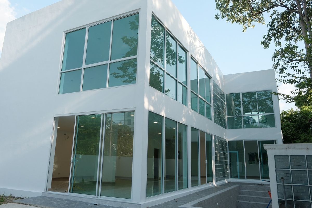 ขายปทุมธานี รังสิต ธรรมศาสตร์ : ขายหมู่บ้านเมืองเอก บ้านเดี่ยวพูลวิลล่า 105 ตรว. ในโครงการเมืองเอก มหาวิทยาลัยรังสิต ปลูกสร้างเอง ด้วยวัสดุ คุณภาพสูงพร้อมสระว่ายน้ำส่วนตัว  