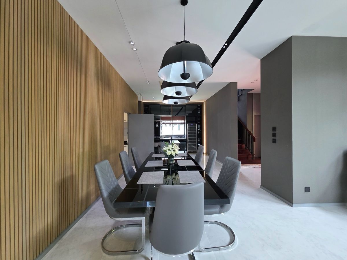 HousePattanakan, Srinakarin : For sale / #for rent — Grand Bangkok Boulevard Rama 9 Flagship Residence, the most potential location on Krungthep Kreetha Road — only 50 meters from Wellington College Bangkok.