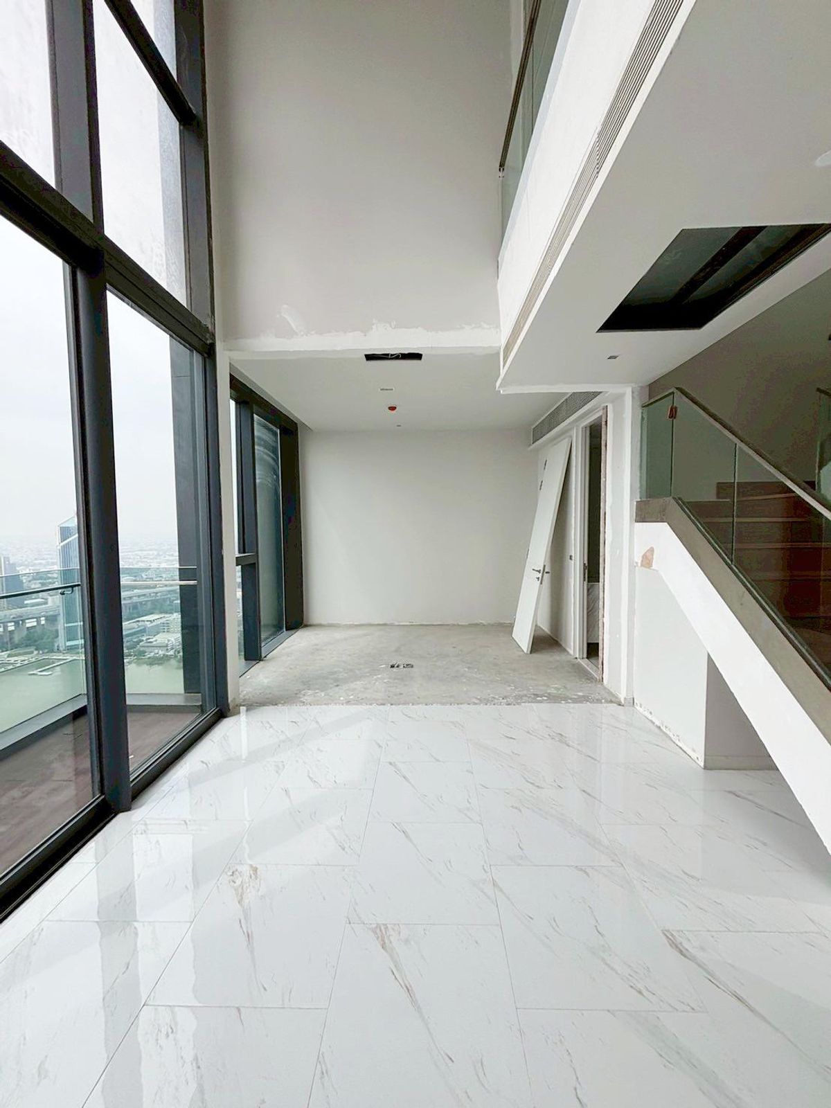 ขายคอนโดพระราม 3 สาธุประดิษฐ์ : ขาย Penthouse Duplex Canapaya Residence พระราม 3 308 ตร.ม. วิวแม่น้ำเจ้าพระยา