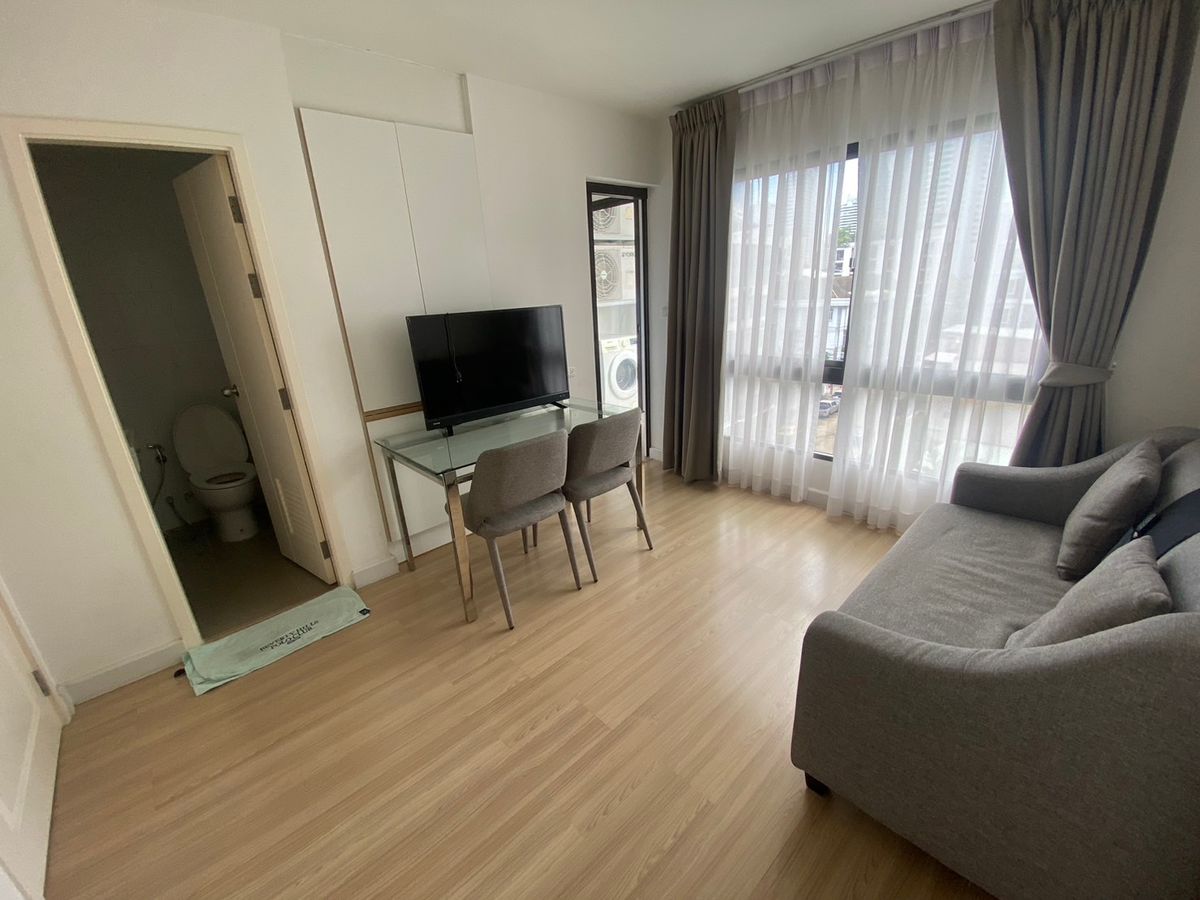 ให้เช่าคอนโดสุขุมวิท อโศก ทองหล่อ : Low rise condo! The Nest Sukhumvit 22 600m. from MRT Queensirikrit 1ห้องนอน 1ห้องน้ำ 30 ตรม. 15,000ต่อเดือน