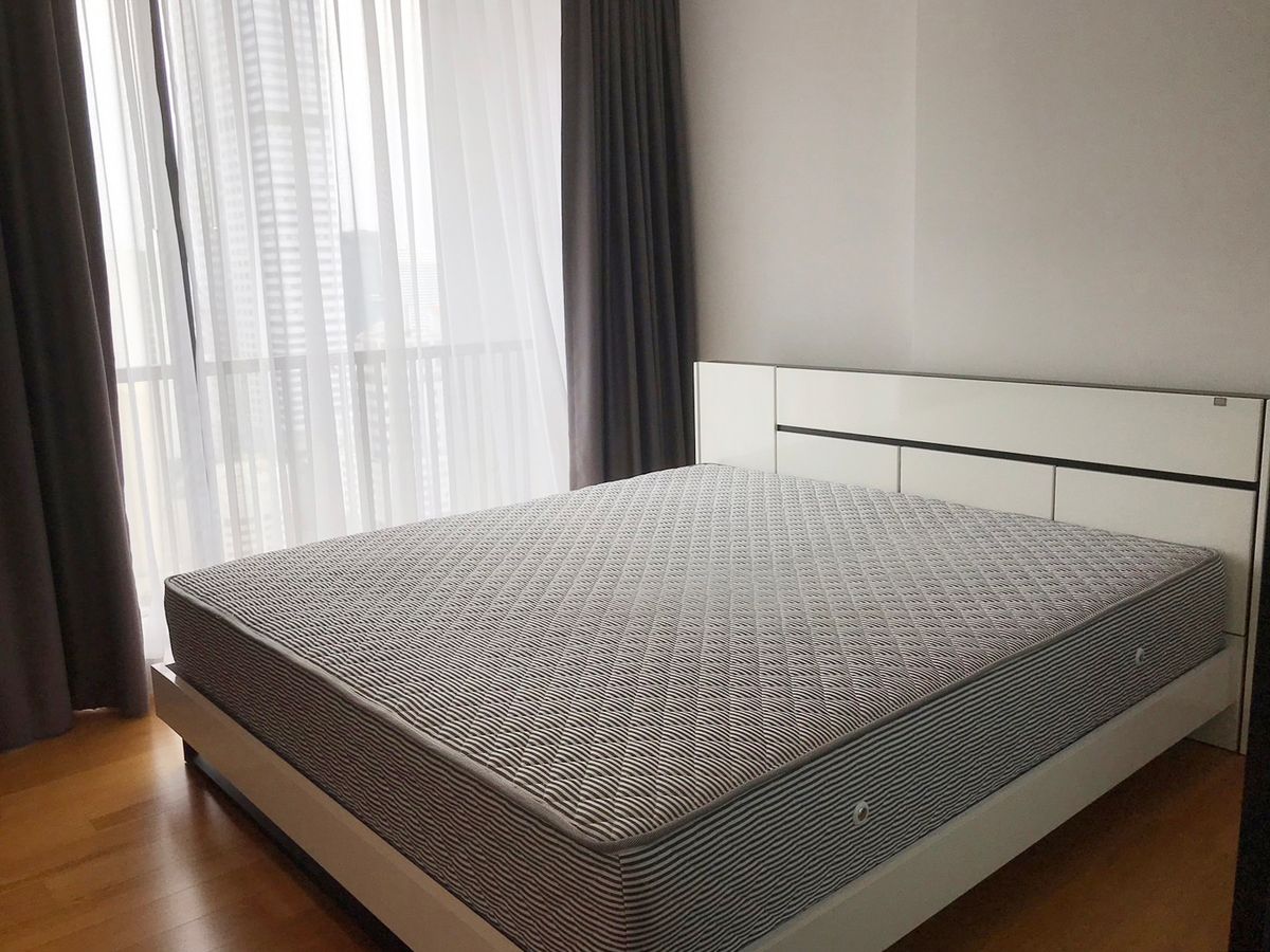 For RentCondoSathorn, Narathiwat : Condo for rent, Noble Revo, Silom, beautiful room, convenient to travel