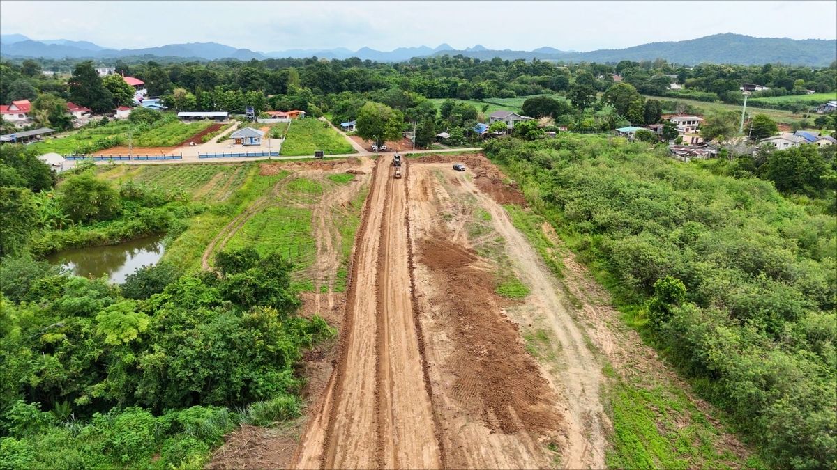 For SaleLandPak Chong KhaoYai : Is the owner of the good weather that Khao Yai has The land is divided into pork, Pak Chong, Nakhon Ratchasima.