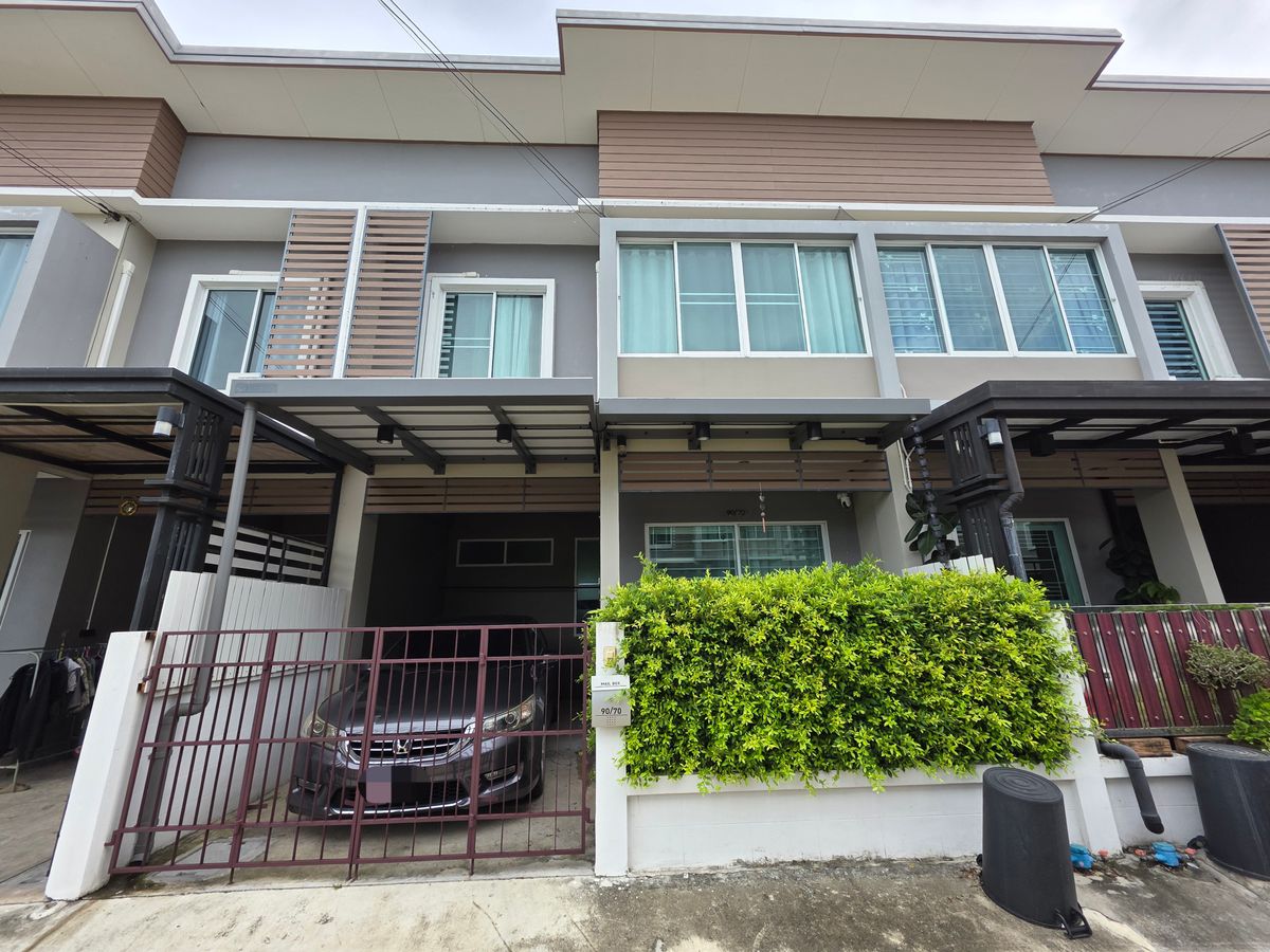 ขายทาวน์โฮมนนทบุรี บางใหญ่ บางบัวทอง : ขายทาวน์เฮ้าส์ 2 ชั้น หมู่บ้านบีทีเอ็น เรสซิเดนซ์ อ.บางบัวทอง จ.นนทบุรี (เจ้าของขายเอง)