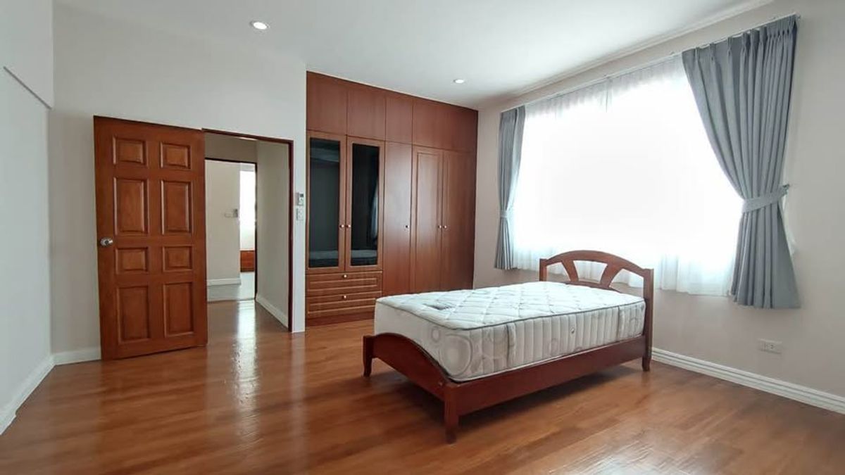 ให้เช่าคอนโดสุขุมวิท อโศก ทองหล่อ : ให้เช่า คอนโด  P2HOME