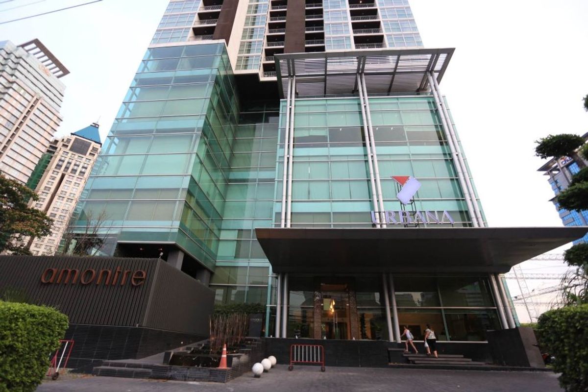 ขายคอนโดสาทร นราธิวาส : ขายคอนโด เออร์บานา สาทร ชั้น 21 วิวสระว่ายน้ำ ทำเลดี เดินทางสะดวก ใกล้รถไฟฟ้า BTS ศาลาแดง 