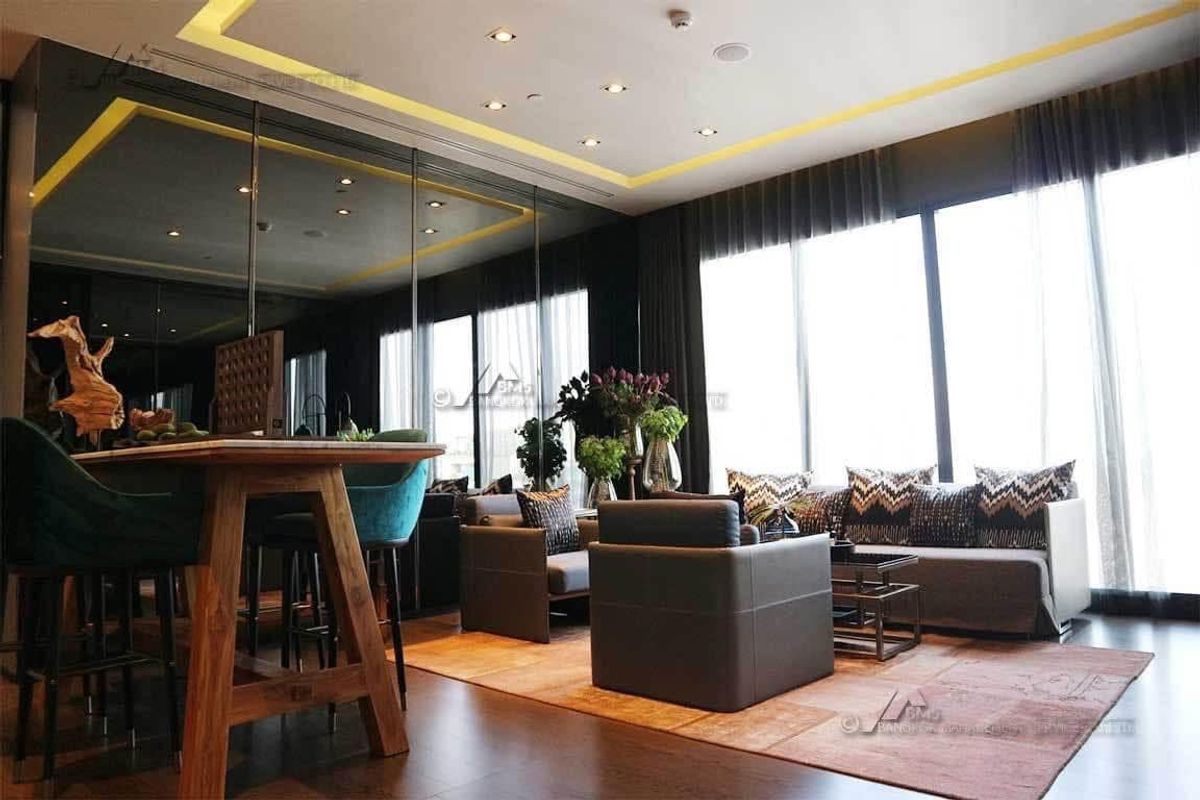 ให้เช่าคอนโดสุขุมวิท อโศก ทองหล่อ : ปล่อยเช่า Ashton  Asoke ชั้นสูง วิวสวย แต่งครบ Ashton Asoke for rent Loction : 1 Step from MRT Sukhumvit. Near Asoke interchange.