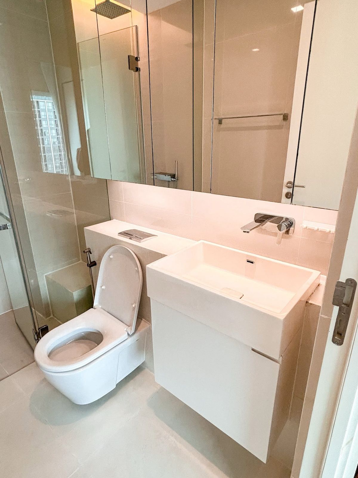 For RentCondoLadprao, Central Ladprao : For rent 📍 The Saint Residences 📍 Fully furnished and equipped, near BTS Ha Yaek Lat Phrao