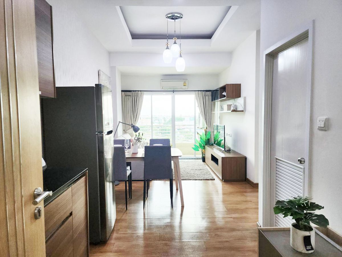 For RentCondoPathum Thani,Rangsit, Thammasat : 2 bedroom condo for rent, Executive Suite 63 sq.m., Pier 93 Rangsit Condo, Khlong 4, Pathum Thani, full of luxury, quality society on the main road near the expressway ring.