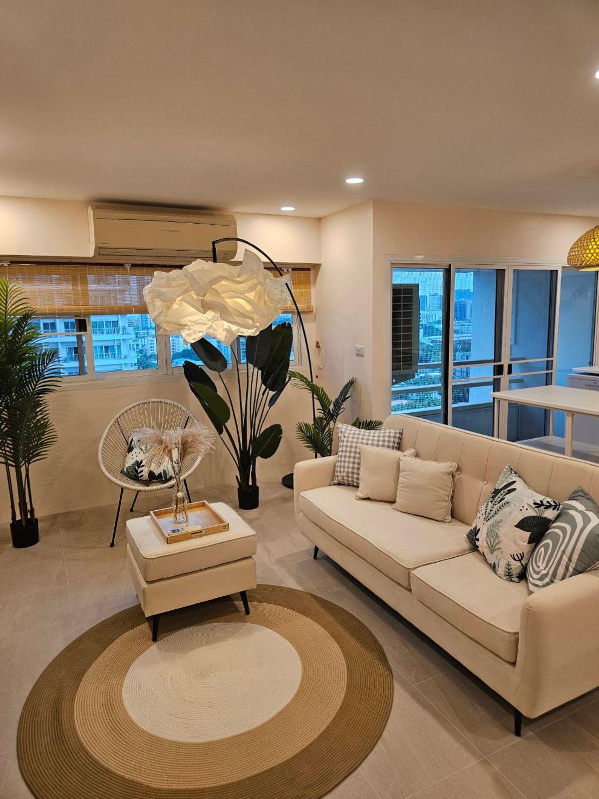 For SaleCondoSukhumvit, Asoke, Thonglor : Condo for sale Thonglor Tower Duplex in the heart of Thonglor New renovated, very beautiful, beautiful view, selling with YIELD 6.5%+