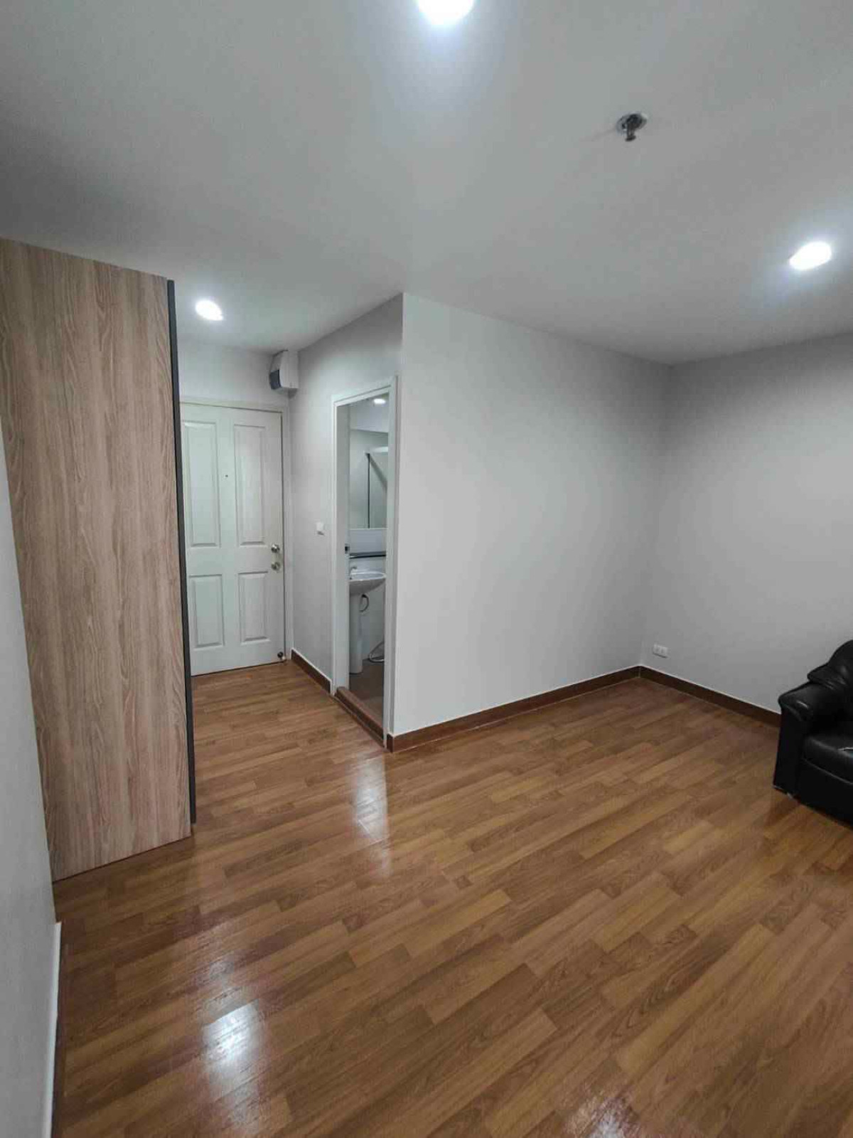 ขายคอนโดบางซื่อ วงศ์สว่าง เตาปูน : ขายคอนโด   รีเจ้นท์โฮม บางซ่อน MRT-บางซ่อน บางซื่อ เขต บางซื่อ กรุงเทพ  CX-145563