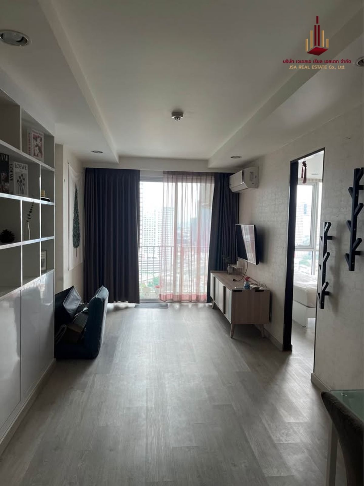 ขายคอนโดลาดพร้าว เซ็นทรัลลาดพร้าว : ✨ For Sale: Abstracts Phahonyothin Park Condo ✨  💰 Only 3,990,000 THB
