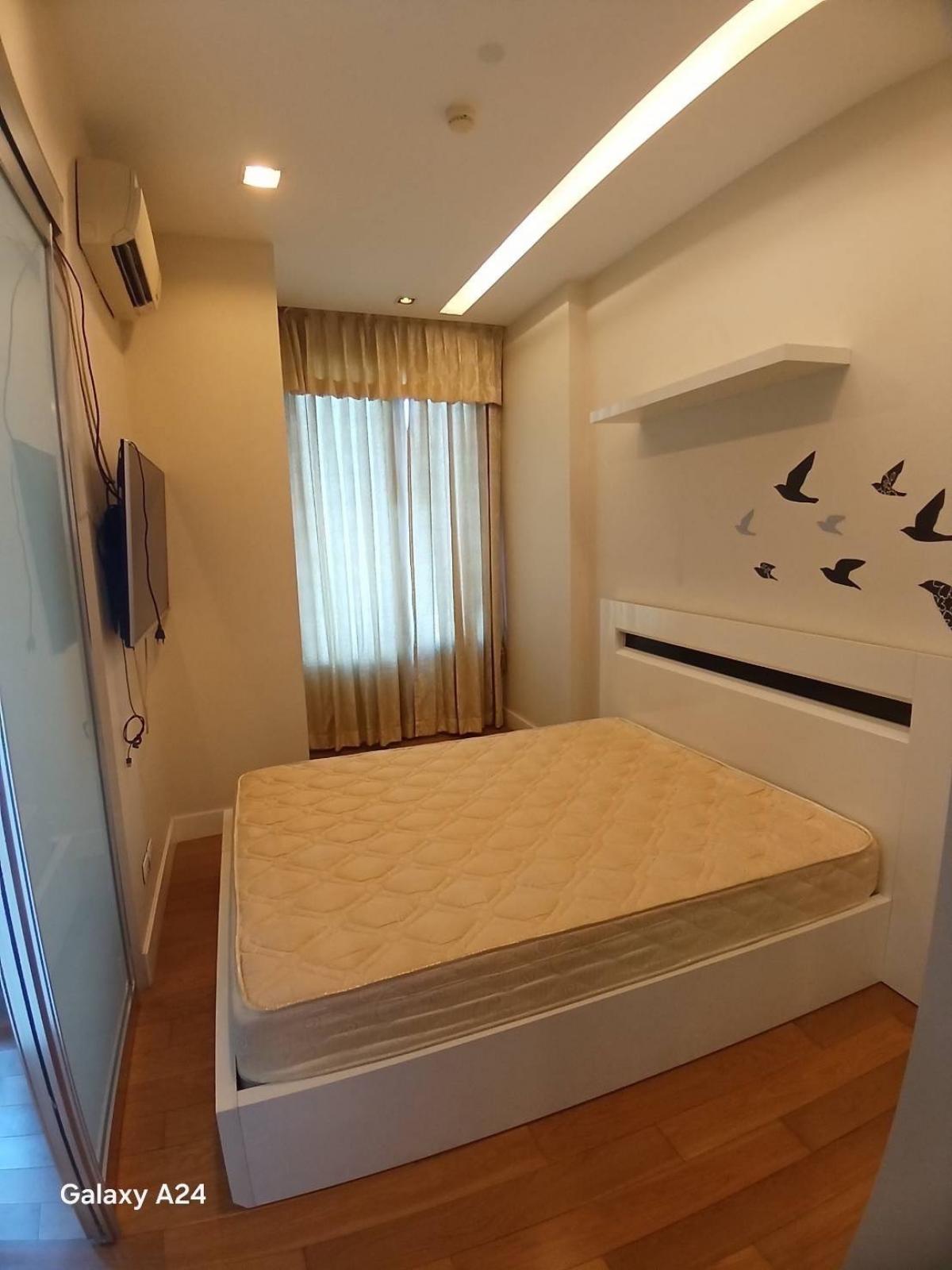 For SaleCondoLadprao, Central Ladprao : Luxury condo 31 sq.m. in the heart of Mo ChitNear BTS/MRT Mo Chit, special price 2.6 million!